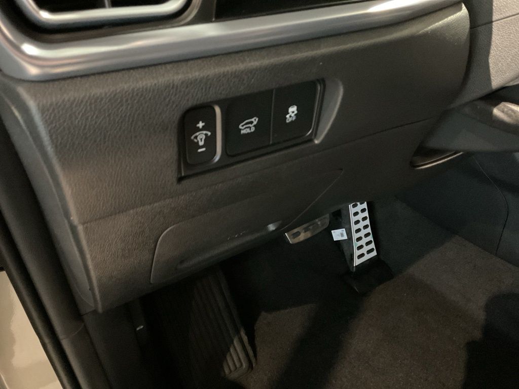 New 2026 Silver Kia X-Line SX image 11