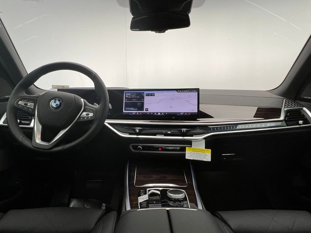 Thumbnail: 2026 BMW X5 - 10