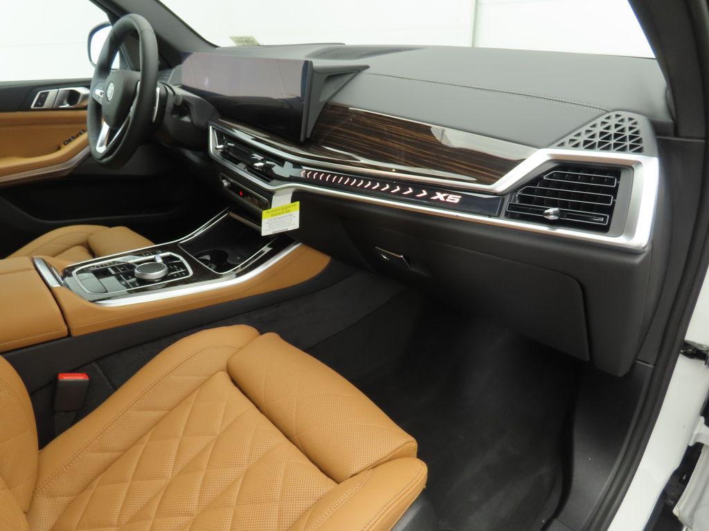 Thumbnail: 2026 BMW X5 - 18