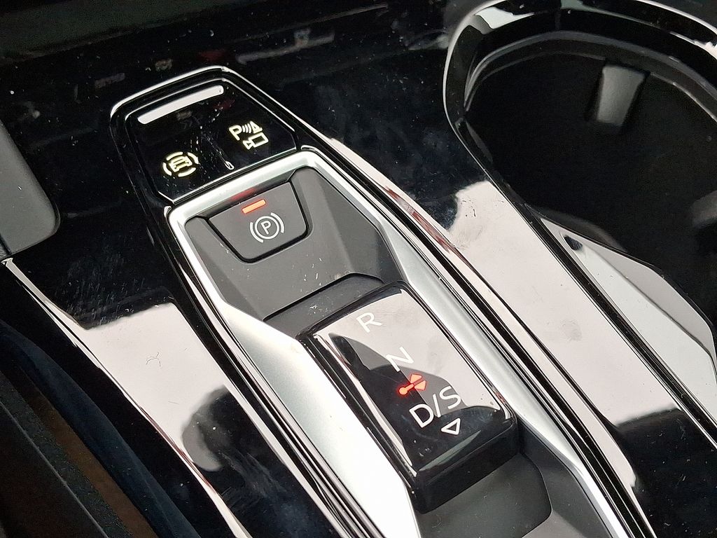 Thumbnail: 2025 Audi Q5 - 10