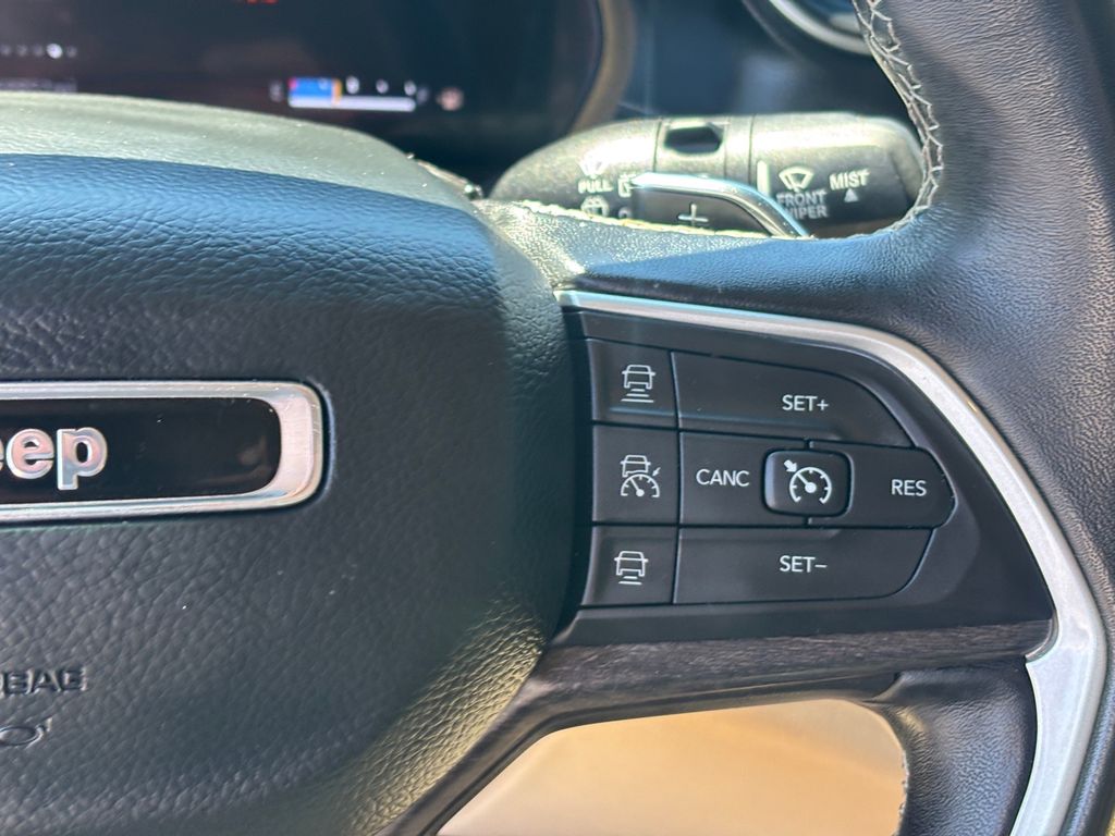 Used Car 2022 Jeep Grand Cherokee L  Limited For Sale Under $30,000 In Austin, Texas