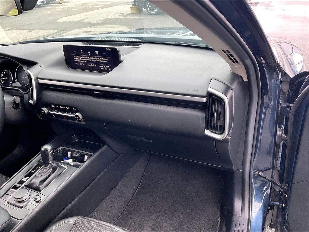 2025 Mazda CX-50 — photo 12
