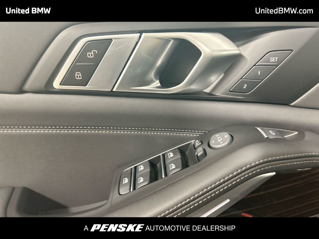 Thumbnail: 2026 BMW X5 - 11