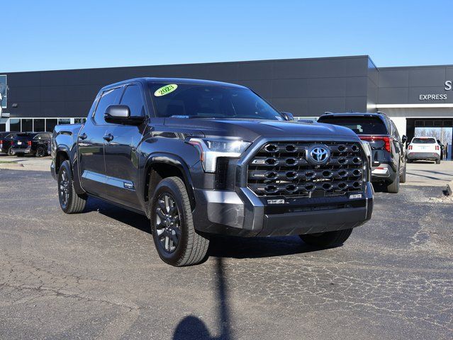 2023 Toyota Tundra Hybrid Platinum HV CrewMax Cab 4WD