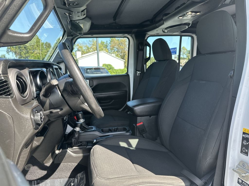 2023 Jeep Gladiator Sport - 10