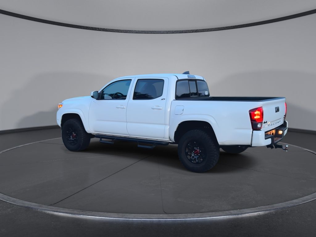 Thumbnail: 2022 Toyota Tacoma - 6