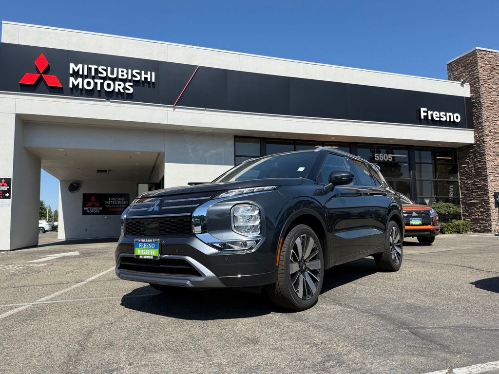 2026 Mitsubishi Outlander SEL