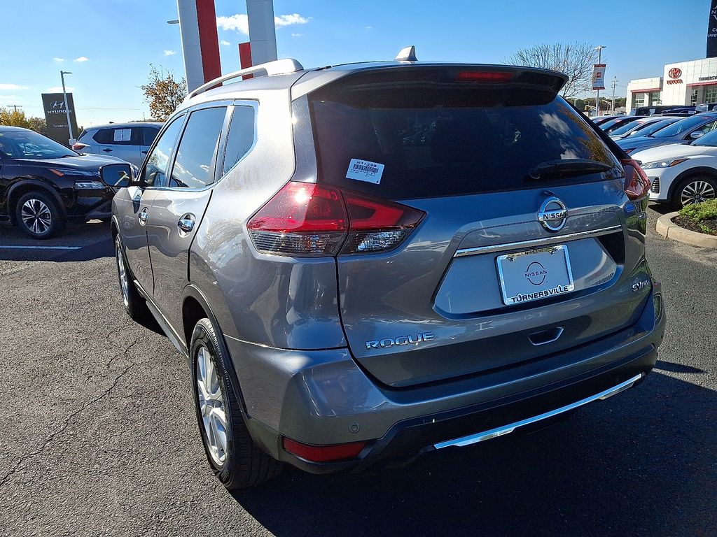 Thumbnail: 2020 Nissan Rogue - 4