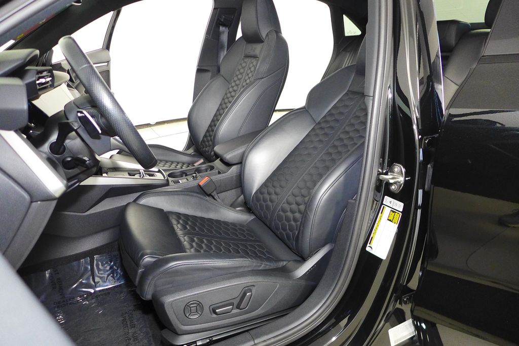 Thumbnail: 2022 Audi RS 3 - 22