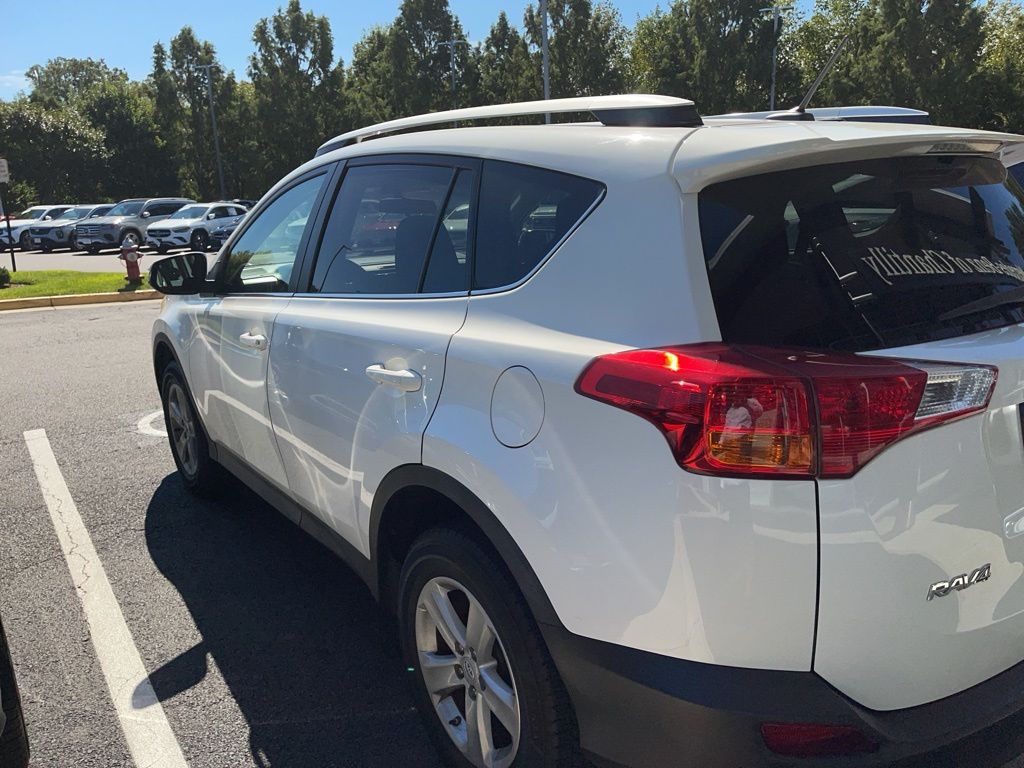 Thumbnail: 2014 Toyota RAV4 - 2