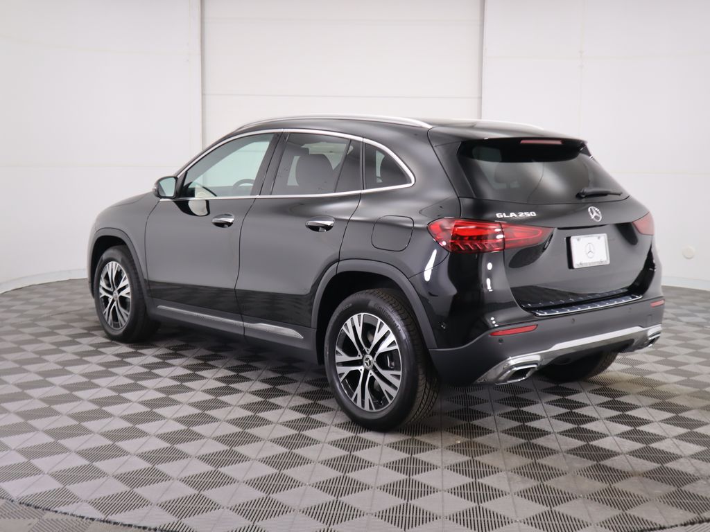 Thumbnail: 2025 Mercedes-Benz GLA - 7