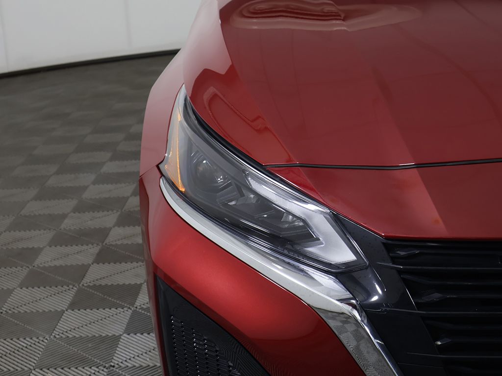 Used 2023 Red Nissan 2.5 SV image 10