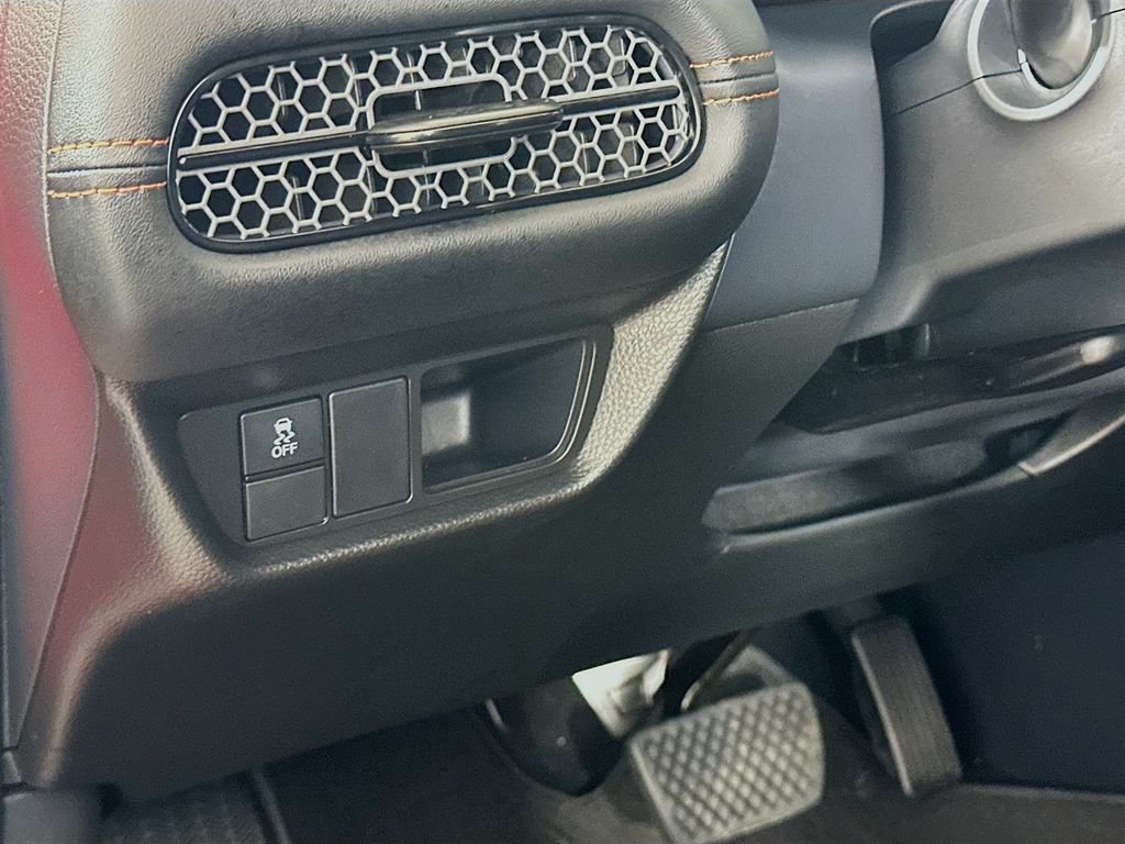 2025 Honda HR-V Sport 10