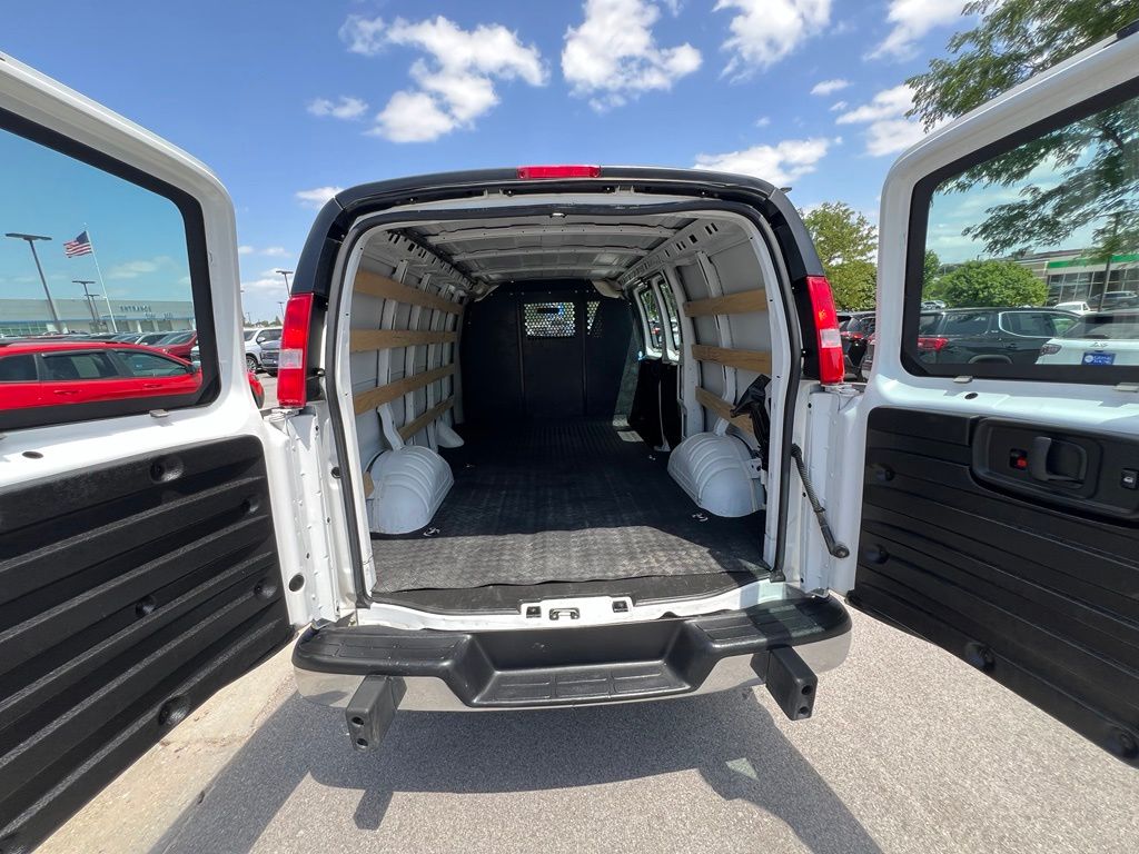 Used 2025 GMC Savana 2500 Van