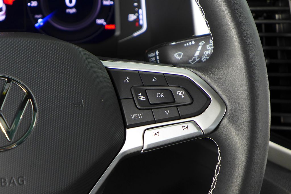 Thumbnail: 2023 Volkswagen Atlas - 29