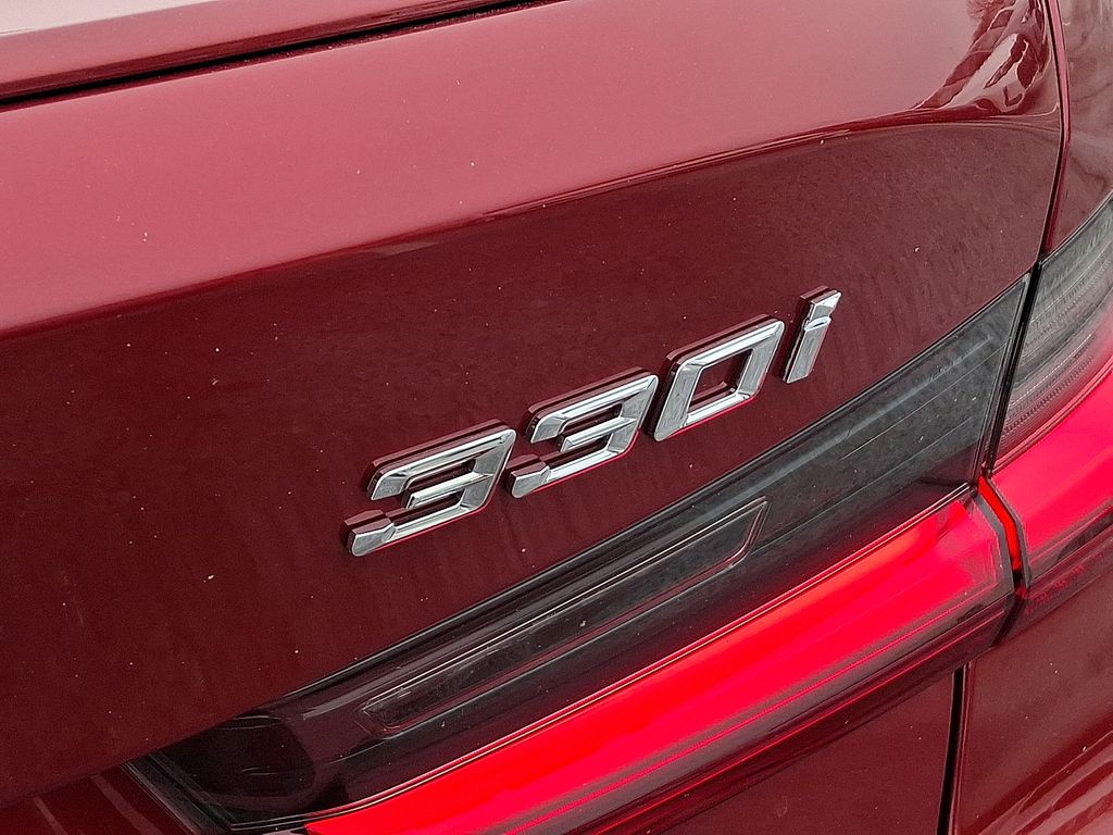 Thumbnail: 2025 BMW 3 Series - 31