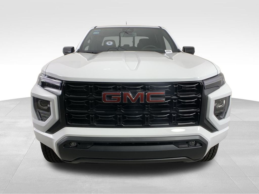 2024 GMC Canyon Elevation 9