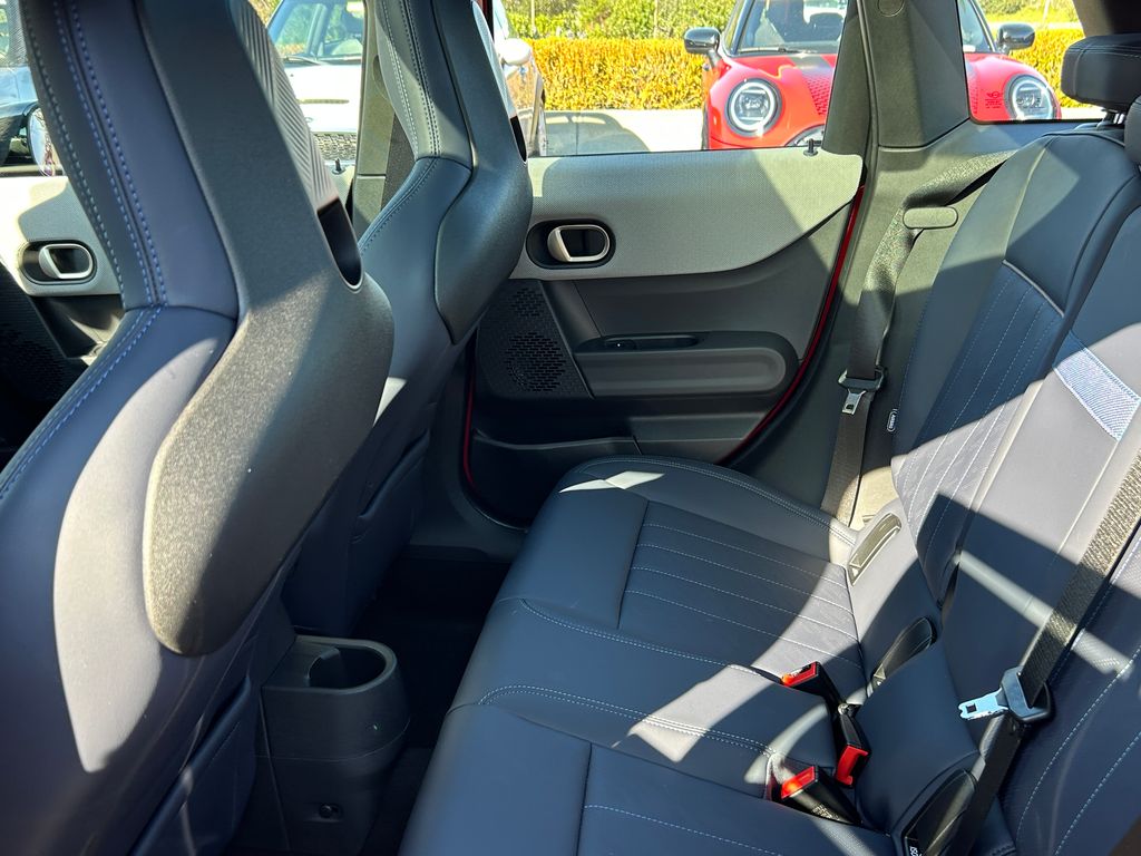 Thumbnail: 2025 MINI Cooper - 29