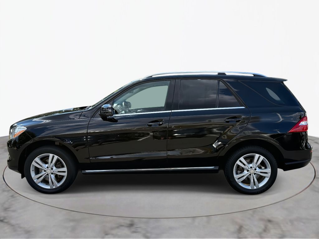 Thumbnail: 2015 Mercedes-Benz M-Class - 12