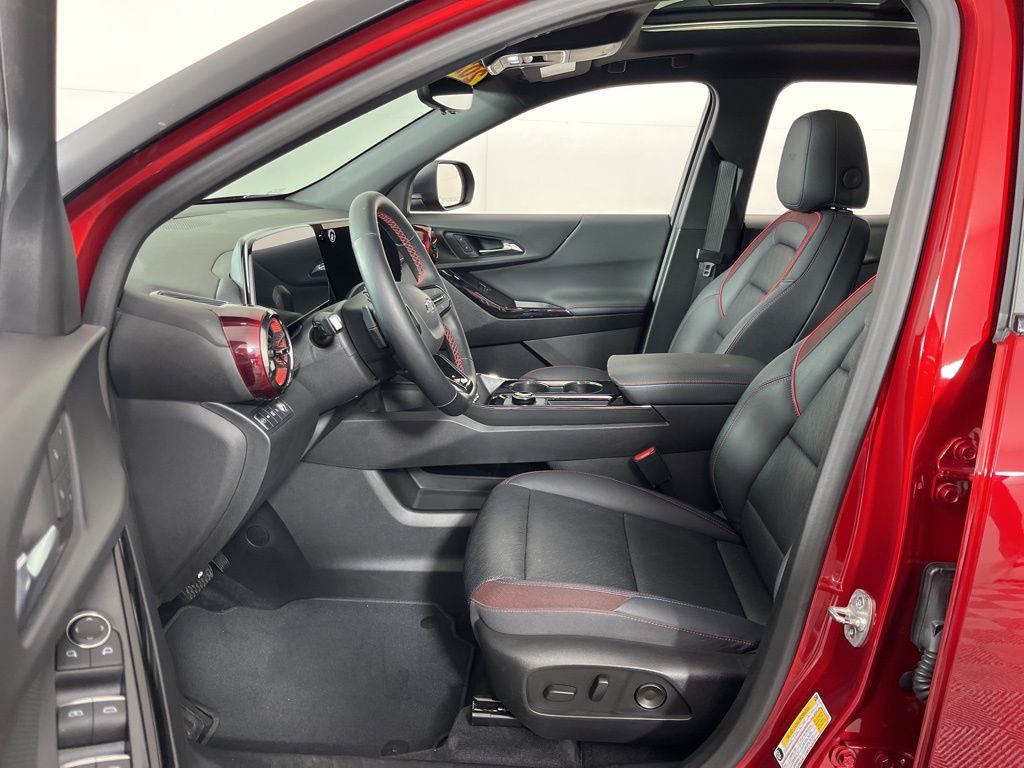 Thumbnail: 2025 Chevrolet Equinox - 24