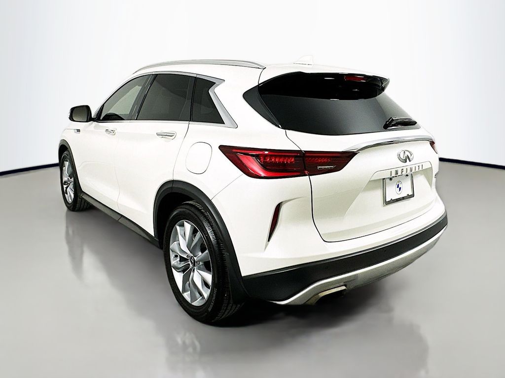 2022 INFINITI QX50 Essential 7