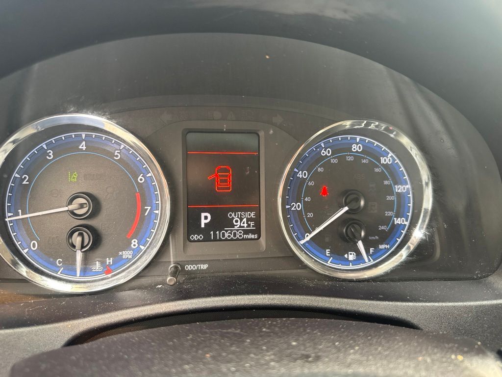 Used 2018 Red Toyota LE image 10