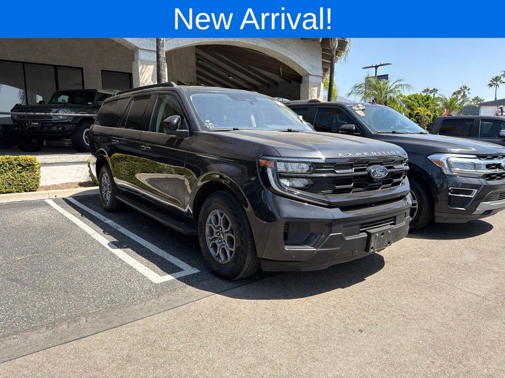 Gray Metallic 2025 Ford Expedition SUV / Crossover Four-Wheel Drive Automatic