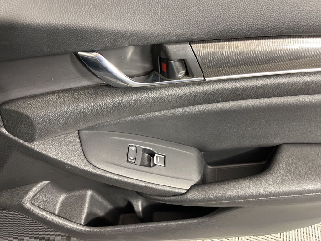 2021 Honda Accord Sport 10