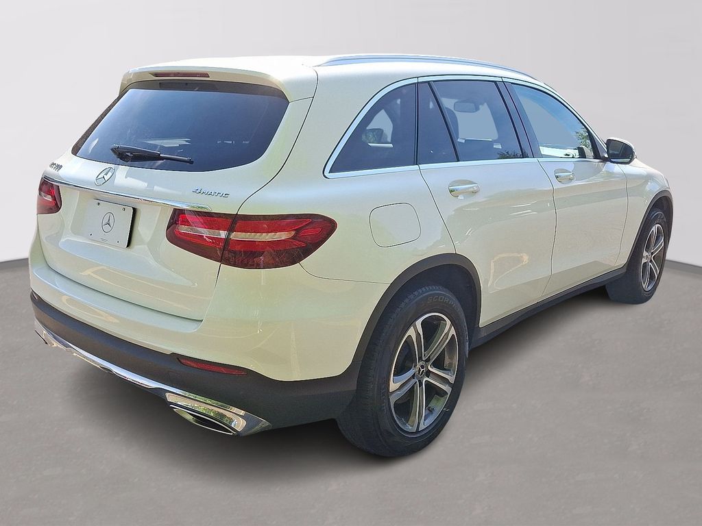 2019 Mercedes-Benz GLC 300 4