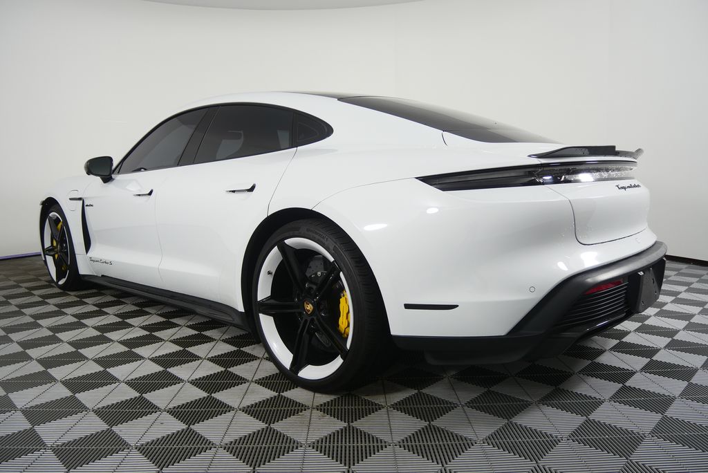 Thumbnail: 2021 Porsche Taycan - 6