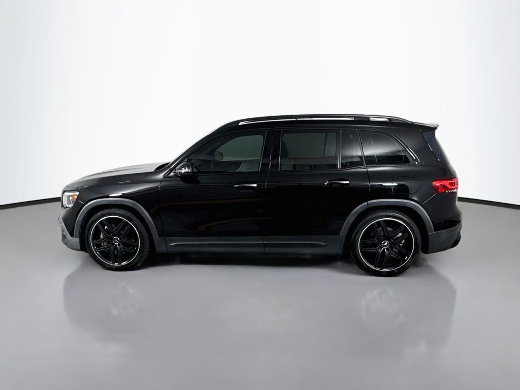 Thumbnail: 2021 Mercedes-Benz GLB - 8