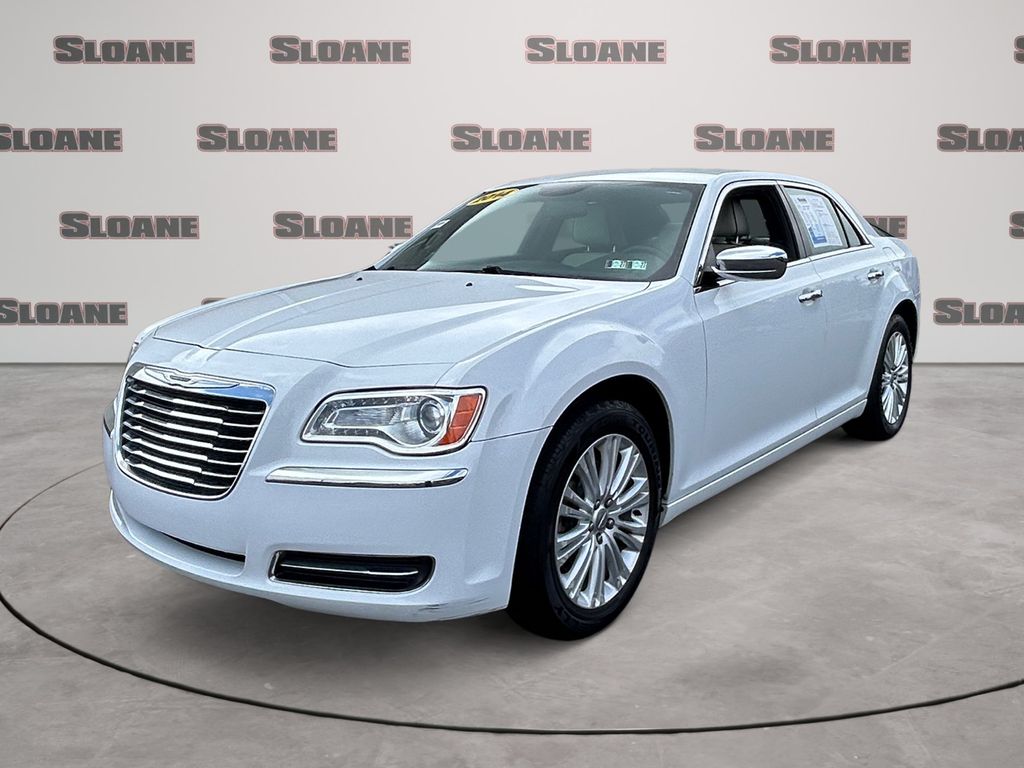 Bright White Clearcoat 2014 Chrysler 300 Sedan All-Wheel Drive 8-Speed Automatic