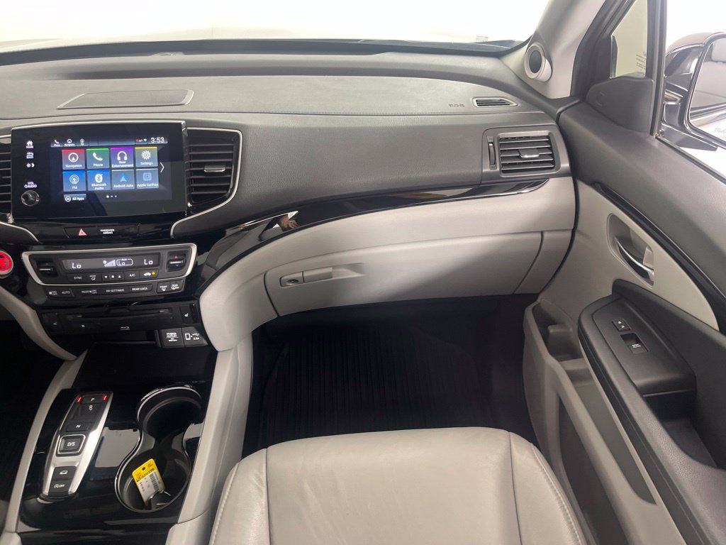 Thumbnail: 2020 Honda Pilot - 16