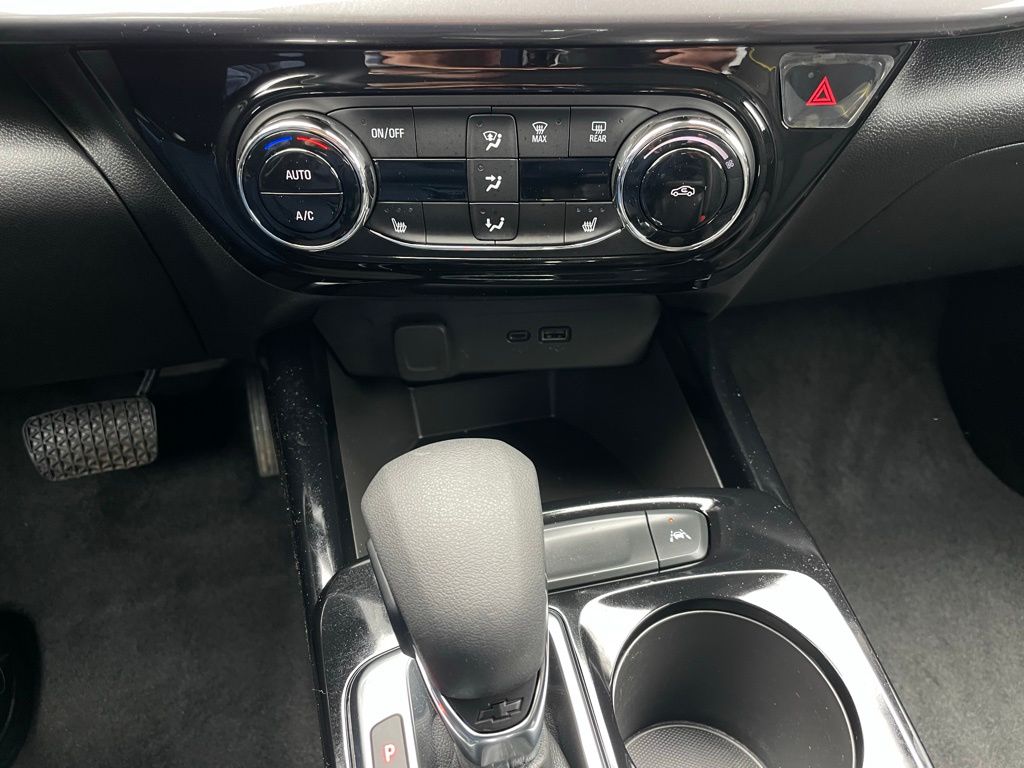 Thumbnail: 2025 Chevrolet Trax - 19