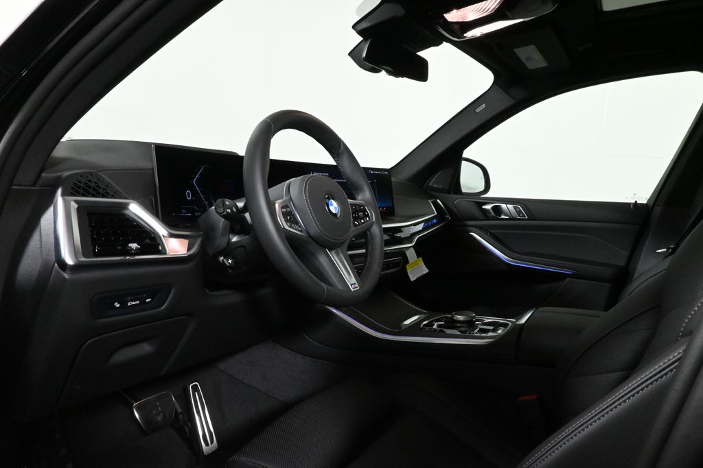 Thumbnail: 2026 BMW X5 - 14