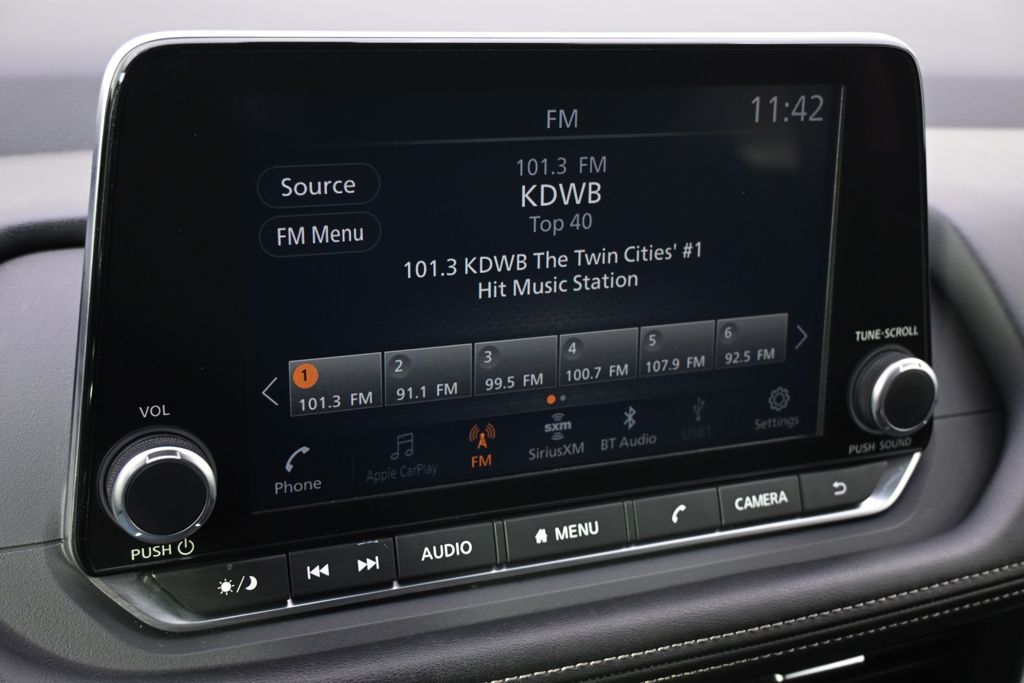 Used 2025 Black Nissan SV image 28