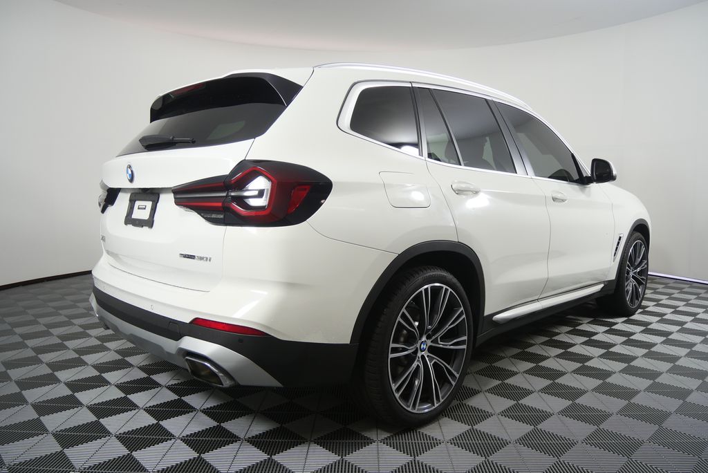 Thumbnail: 2023 BMW X3 - 3