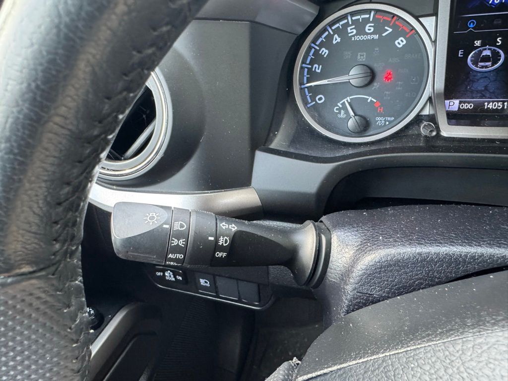 2023 Toyota Tacoma SR5 25
