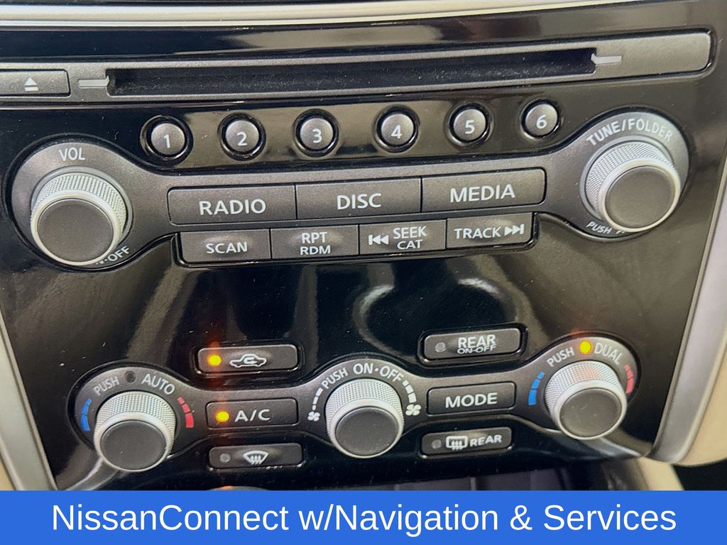 Used Car 2017 Nissan Pathfinder  Sv For Sale In Austin, Texas