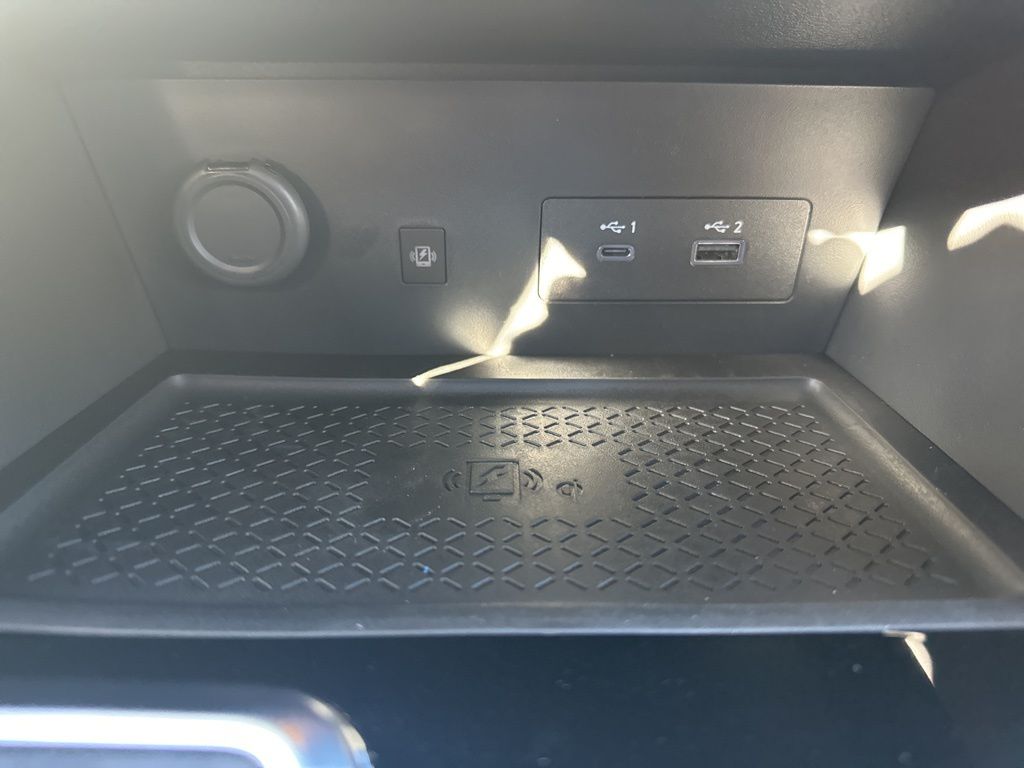 2025 Everest White Pearl Tricoat Nissan Pathfinder SL FWD SUV