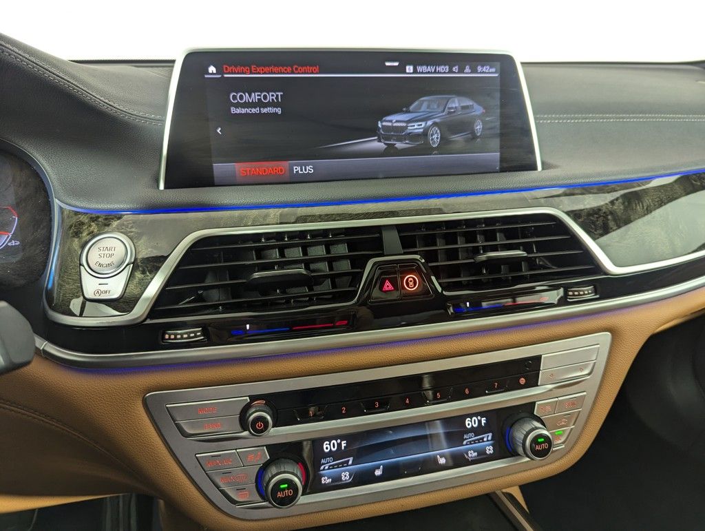2022 BMW 7-Series 740i xDrive photo