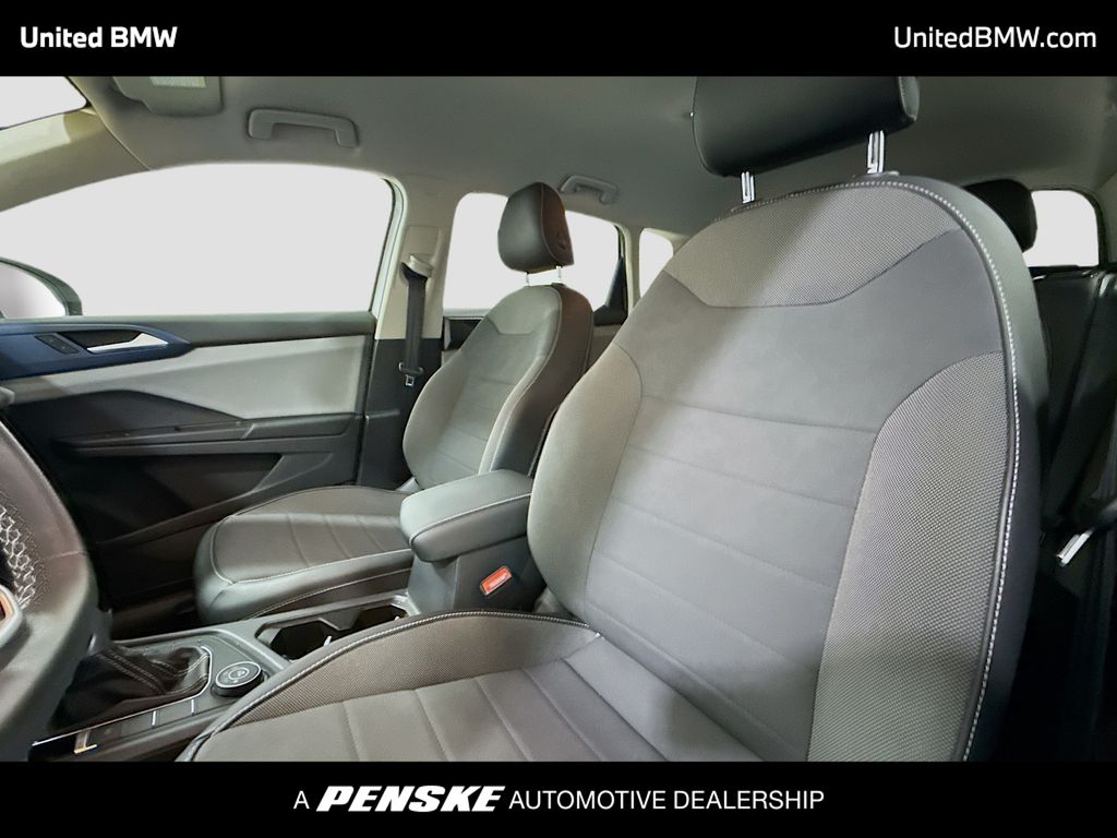 Thumbnail: 2022 Volkswagen Taos - 5