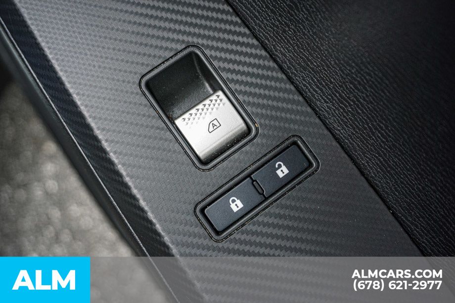Used 2025 Silver Mitsubishi SE image 56