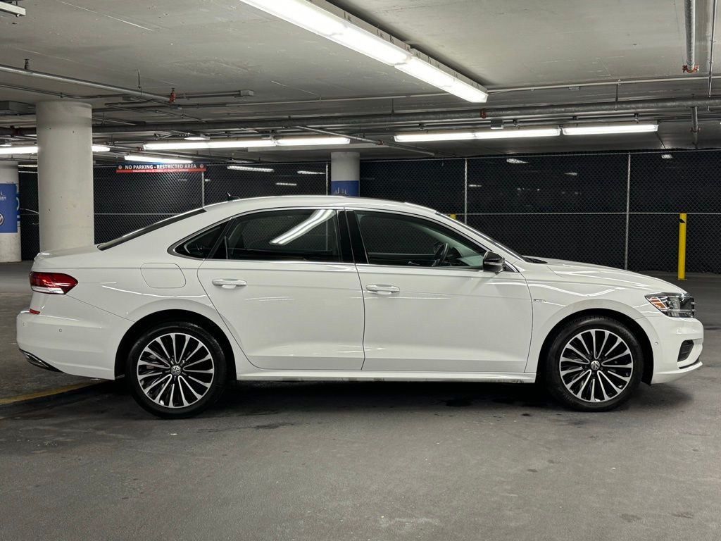 2022 Volkswagen Passat 2.0T Limited Edition 36