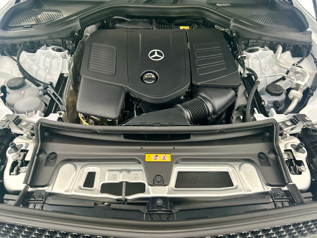 Thumbnail: 2026 Mercedes-Benz GLC - 28