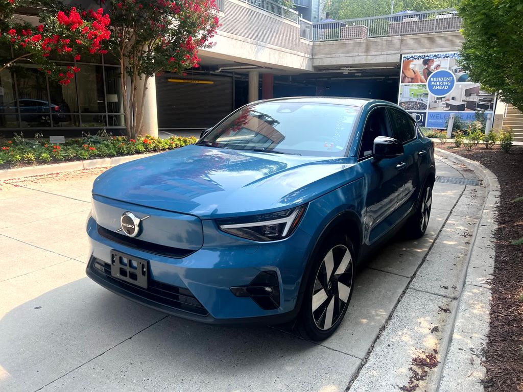 2023 Volvo C40 Recharge Twin Ultimate eAWD