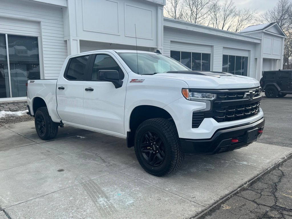 2024 Chevrolet Silverado 1500 LT Trail Boss Crew Cab 4WD
