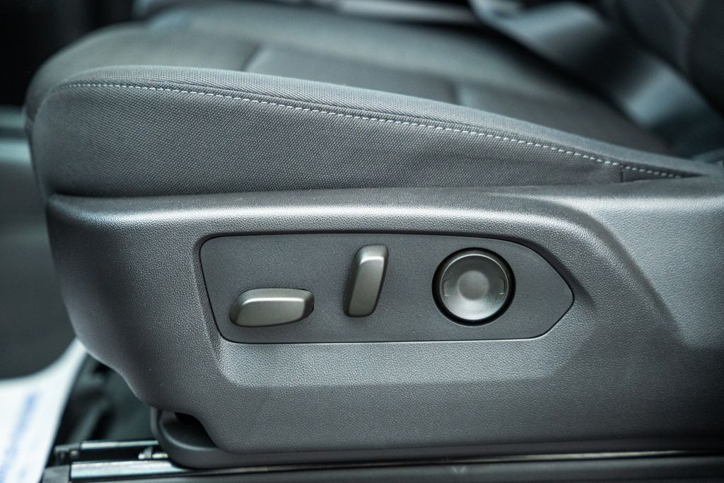 ChevroletSilverado 150038