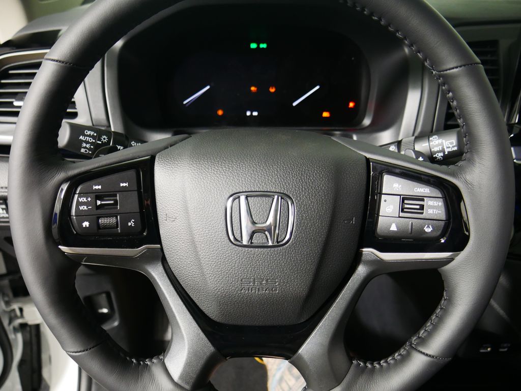 Thumbnail: 2026 Honda Odyssey - 15