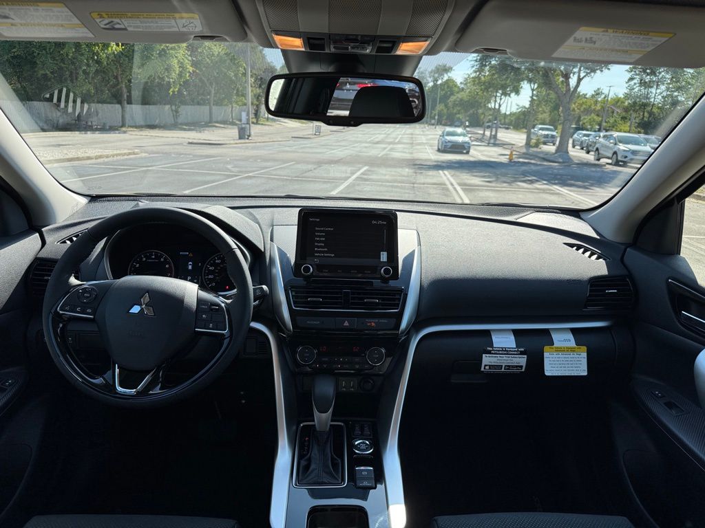 2025 Mitsubishi Eclipse Cross SE photo 19